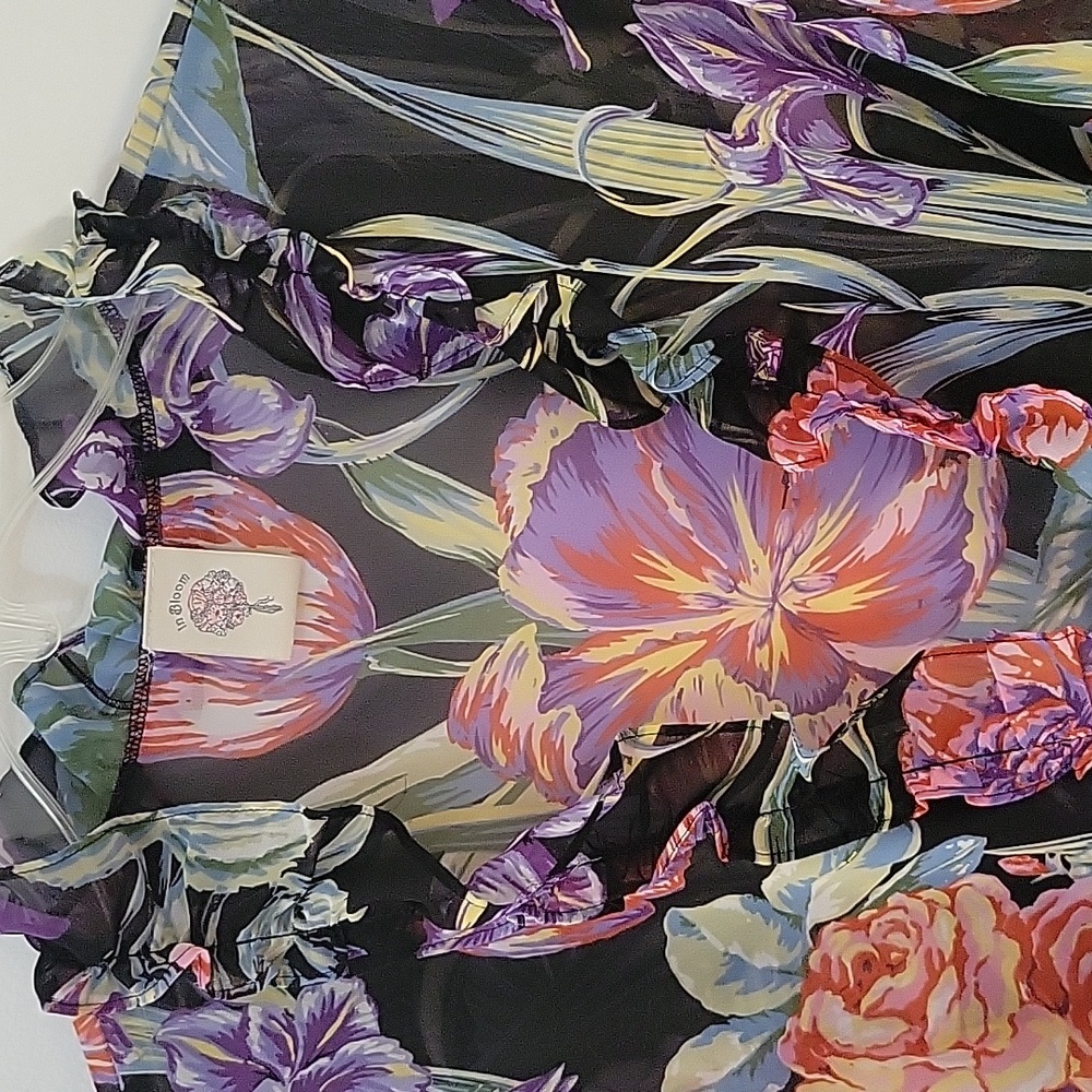 In Bloom Floral Sheer Robe, Size Large - Picture 2 of 9